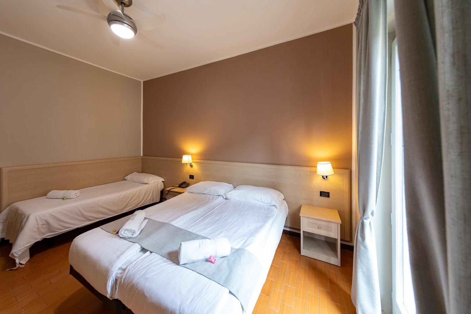 Hotel Novara Вербания Экстерьер фото